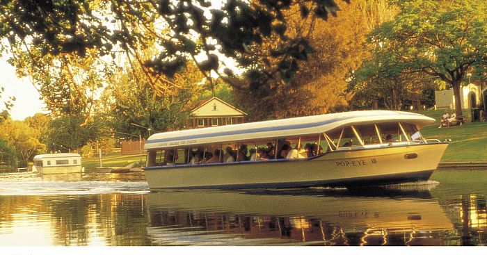 River Torrens, City