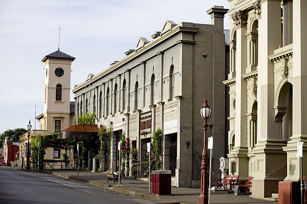 Daylesford main street and Post Office